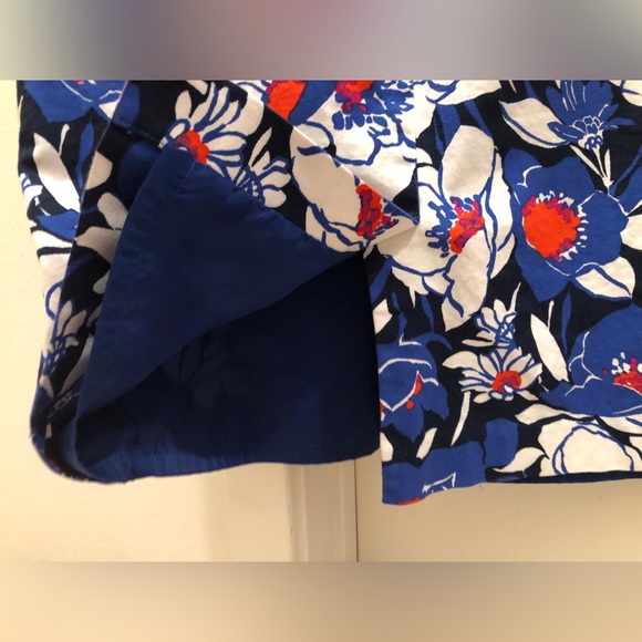 💥3/$15💥 Talbots Floral Skirt, Size 10 - Picture 3 of 3